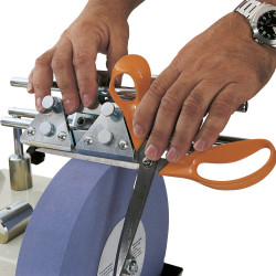 Dispositif pour hâches et hâchettes pour affûteuse  Holzkraft NTS 200/255