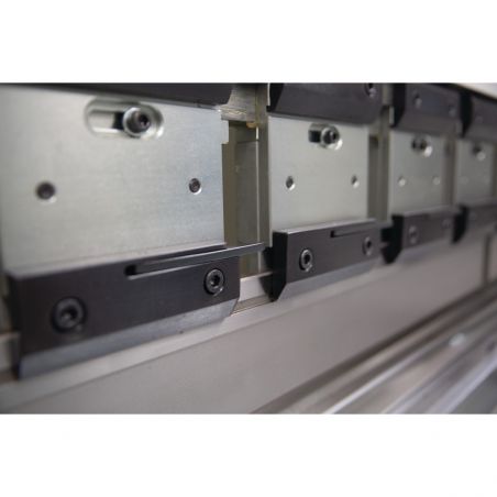 Presse plieuse hydraulique à commande CNC Metallkraft GBP-BASIC S 25100