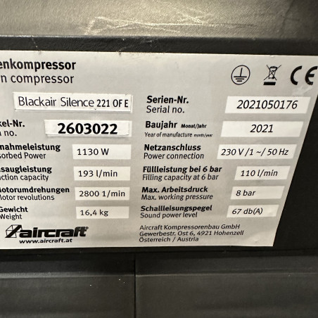 Compresseur silencieux 8 bar 6L 120l/min. Blackair 221 OF E - Bonne affaire. Numéro de série Compresseur silencieux 8 bar 6L 120l/min. Blackair 221 OF E - Bonne affaire. Numéro de série