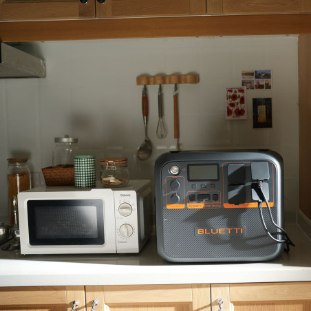 Station d'énergie portable idéale pour tous les besoins PREMIUM 200 BLUETTI. En situation